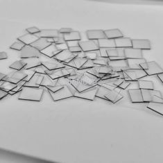 диамант 225nm одиночного Кристл ранга 3x3mm2 0.3mm электронный к длинноволновой части инфракрасной области