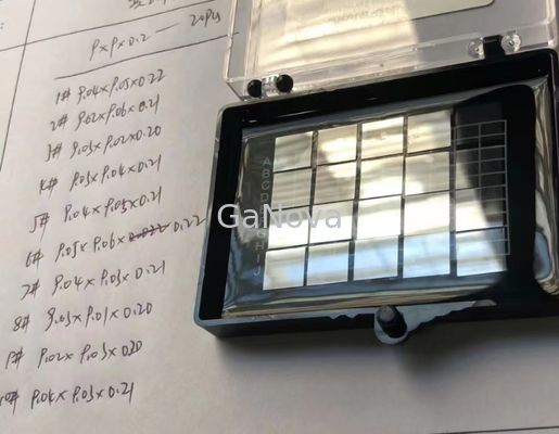 JDCD05-001-004 3*3 мм2*0,5 мм Монокристаллический алмаз электронного качества, содержание азота